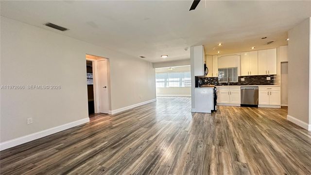 8450 NW 26th St, Sunrise, FL 33322