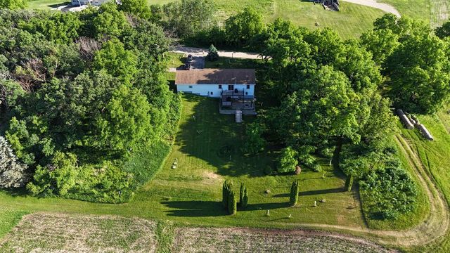 N8436 Marty Road, New Glarus, WI 53574