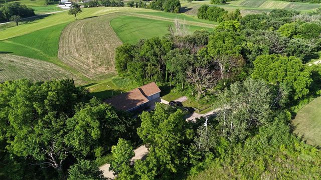 N8436 Marty Road, New Glarus, WI 53574