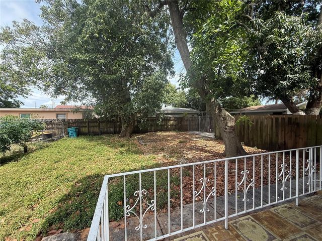 435 NW 44th Ave BACK, Miami, FL 33126