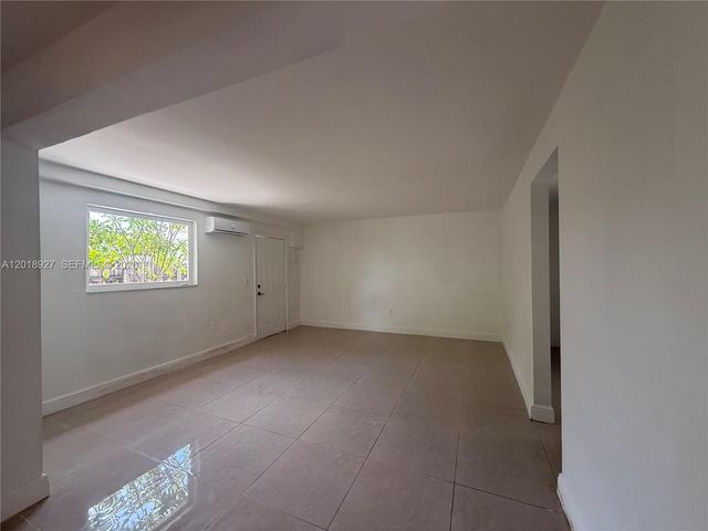 435 NW 44th Ave BACK, Miami, FL 33126