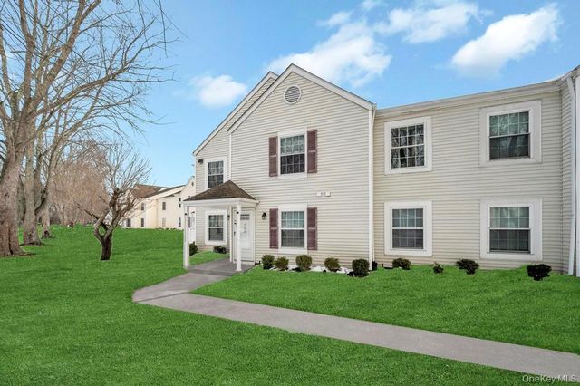 348 Artist Lake Drive, Middle Island, NY 11953