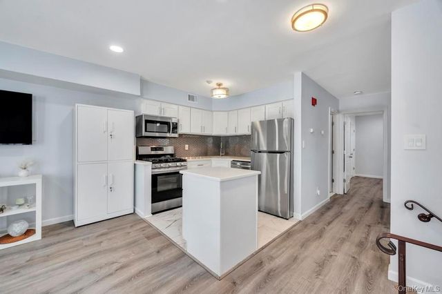 348 Artist Lake Drive, Middle Island, NY 11953