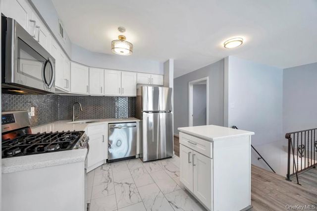 348 Artist Lake Drive, Middle Island, NY 11953