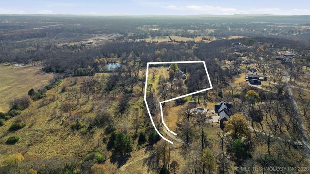 1713 Morningside Drive, Okmulgee, OK 74447