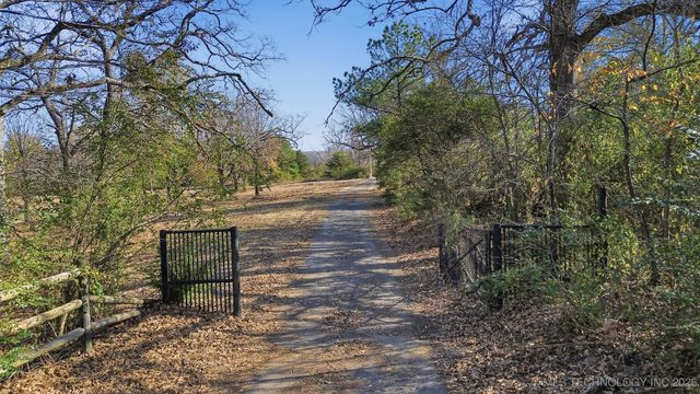 1713 Morningside Drive, Okmulgee, OK 74447