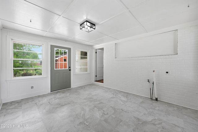 3222 North Contentnea Street, Farmville, NC 27828