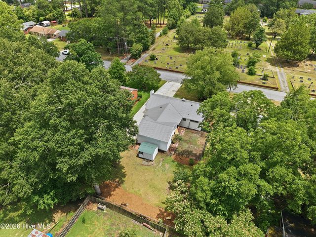 3222 North Contentnea Street, Farmville, NC 27828
