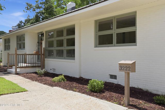 3222 North Contentnea Street, Farmville, NC 27828