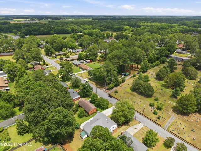 3222 North Contentnea Street, Farmville, NC 27828