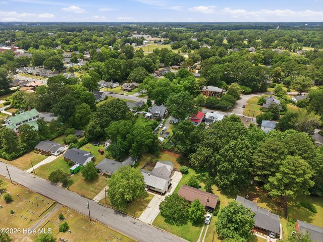 3222 North Contentnea Street, Farmville, NC 27828