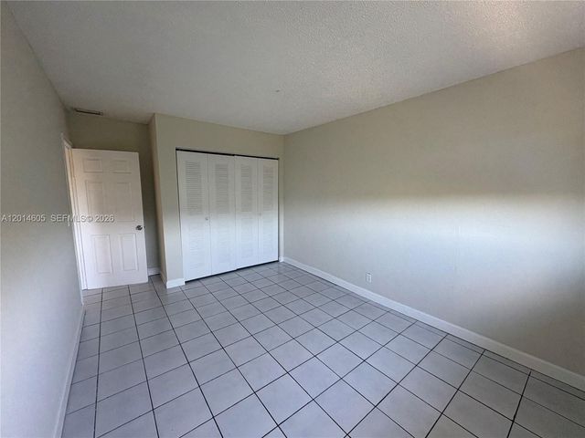 651 NW 42nd Ct 214, Deerfield Beach, FL 33064