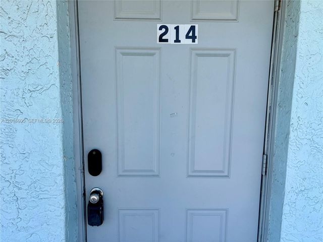 651 NW 42nd Ct 214, Deerfield Beach, FL 33064