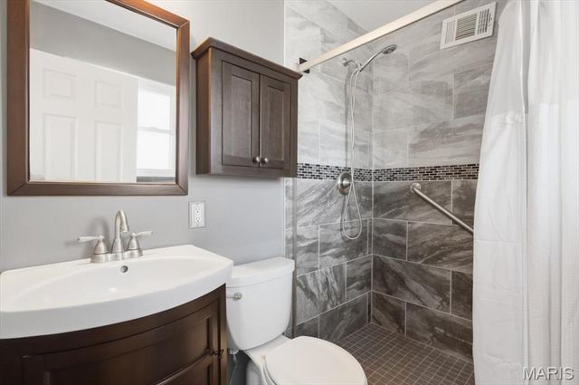 6123 Savio Drive, Affton, MO 63123