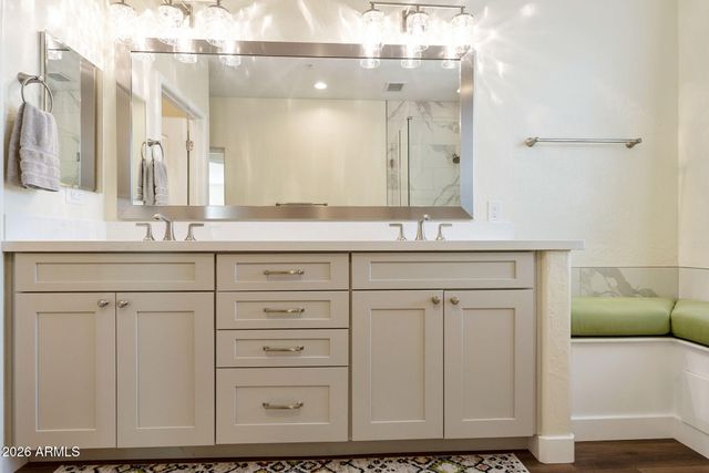 10655 N 9TH Street 217, Phoenix, AZ 85020