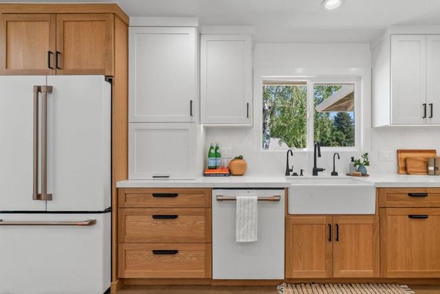 302 Carbonera Drive, Santa Cruz, CA 95060