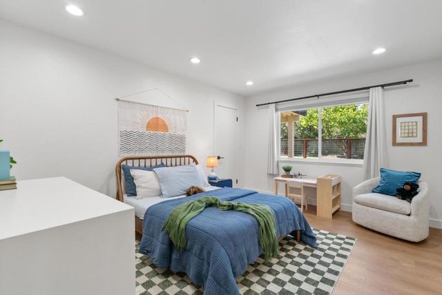 302 Carbonera Drive, Santa Cruz, CA 95060