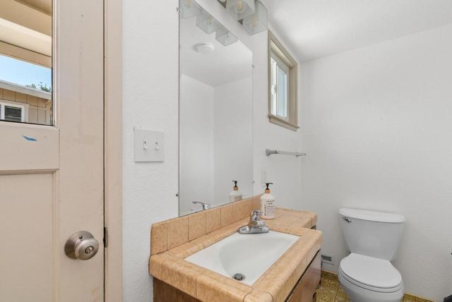 302 Carbonera Drive, Santa Cruz, CA 95060