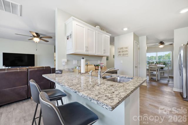 1276 Hickory Point Drive, Lexington, NC 27292