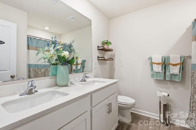 1276 Hickory Point Drive, Lexington, NC 27292