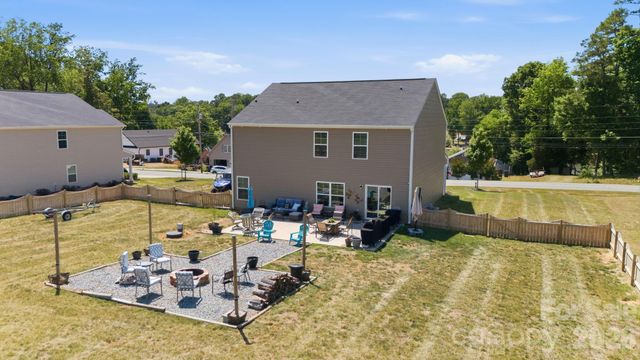 1276 Hickory Point Drive, Lexington, NC 27292