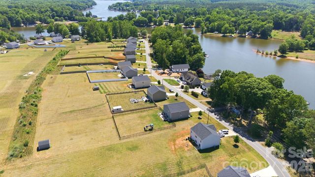 1276 Hickory Point Drive, Lexington, NC 27292