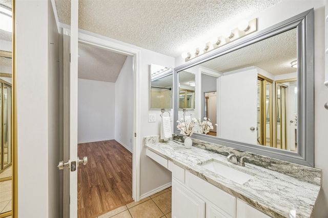 18040 Midway Road 229, Dallas, TX 75287