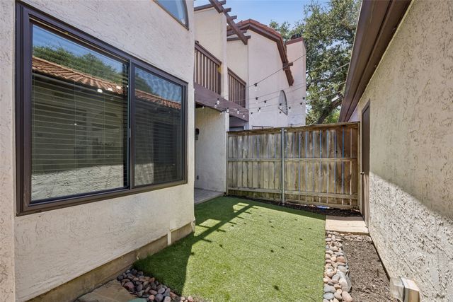 18040 Midway Road 229, Dallas, TX 75287