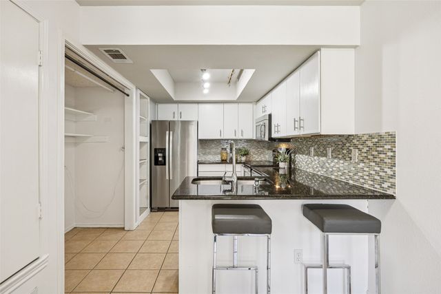 18040 Midway Road 229, Dallas, TX 75287