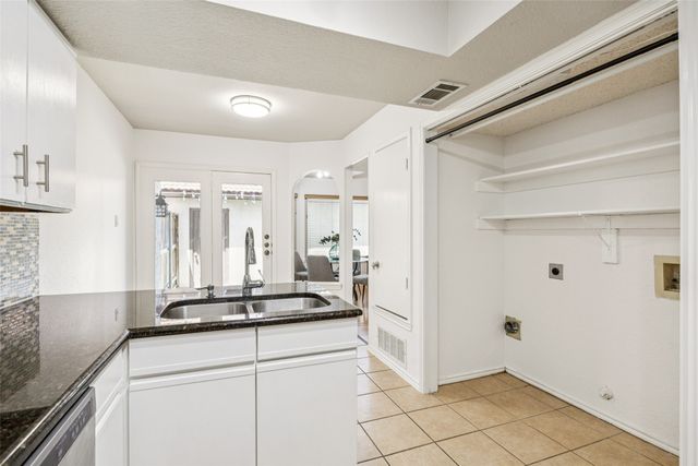 18040 Midway Road 229, Dallas, TX 75287