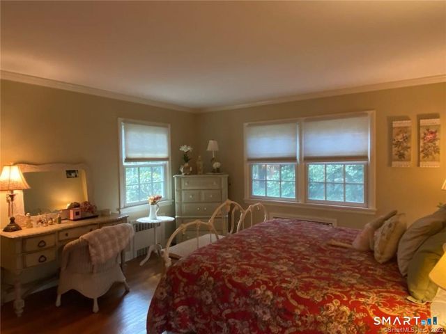 94 Fennbrook Drive, Hamden, CT 06517