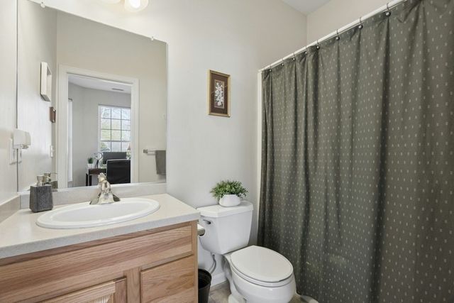 26 Summerfield Dr 17, Grafton, MA 01560