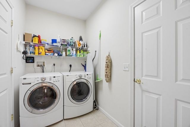 26 Summerfield Dr 17, Grafton, MA 01560