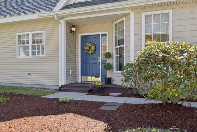 26 Summerfield Dr 17, Grafton, MA 01560