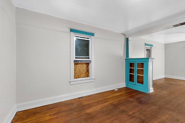 907 Edith Boulevard SE, Albuquerque, NM 87102