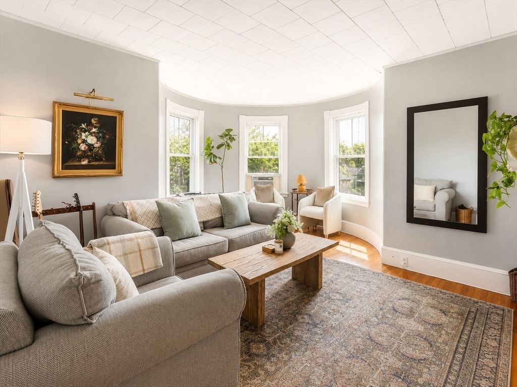 977 Main Street 3, Melrose, MA 02176
