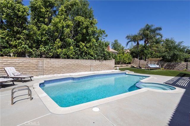 19461 Twin Hills Place, Porter Ranch, CA 91326