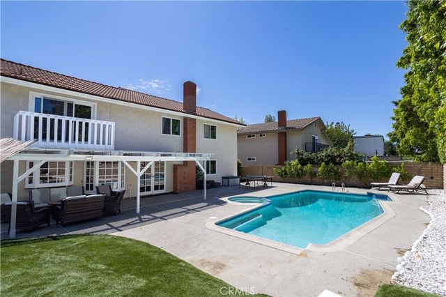 19461 Twin Hills Place, Porter Ranch, CA 91326