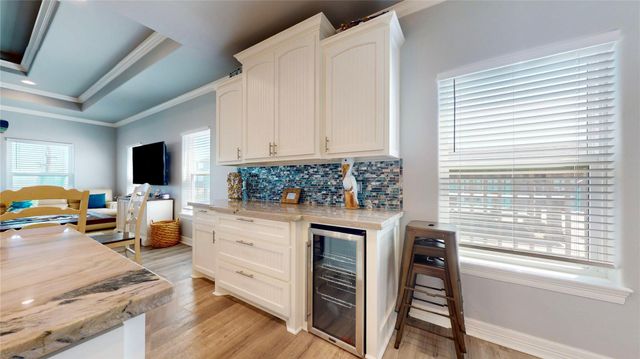 1815 Redfish Lane, Crystal Beach, TX 77650