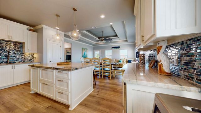 1815 Redfish Lane, Crystal Beach, TX 77650