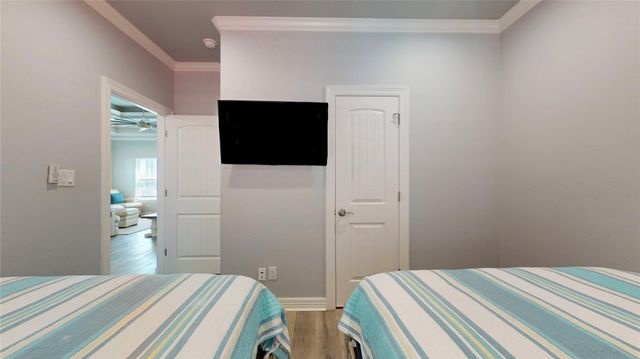 1815 Redfish Lane, Crystal Beach, TX 77650