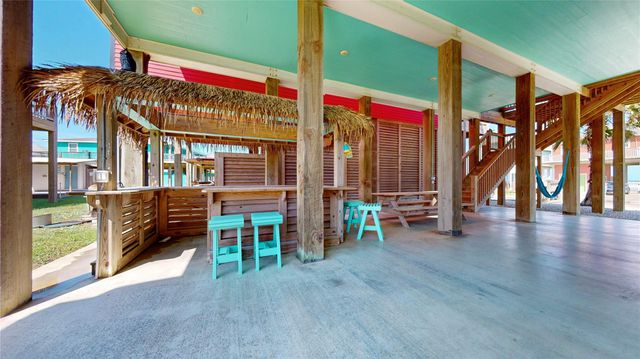 1815 Redfish Lane, Crystal Beach, TX 77650