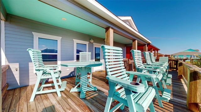 1815 Redfish Lane, Crystal Beach, TX 77650
