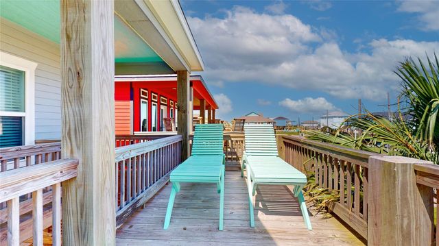 1815 Redfish Lane, Crystal Beach, TX 77650