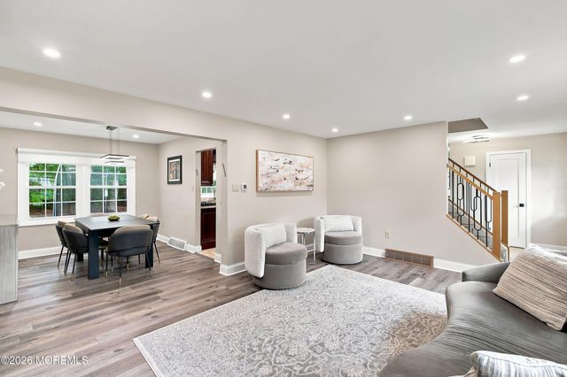 20 Hemlock Hill Road, Jackson, NJ 08527