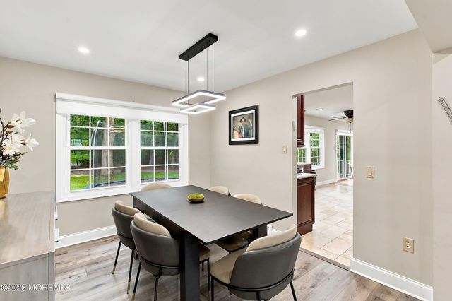 20 Hemlock Hill Road, Jackson, NJ 08527