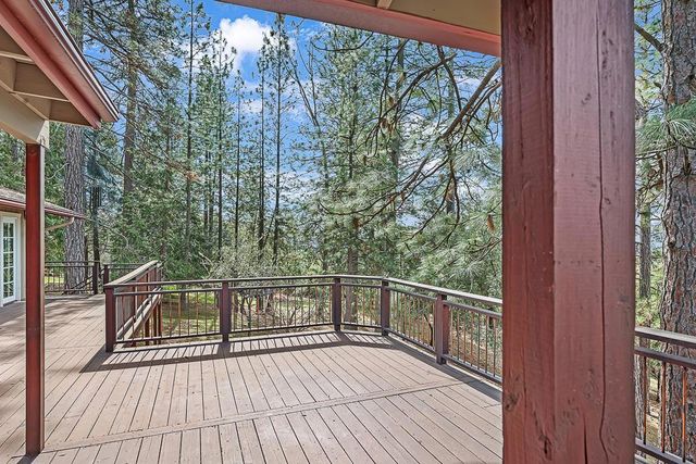 11151 Quail Drive, Pine Grove, CA 95665