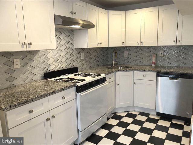 7323 BROOKHAVEN RD, Philadelphia, PA 19151