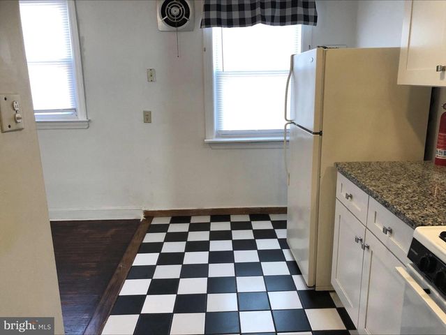 7323 BROOKHAVEN RD, Philadelphia, PA 19151