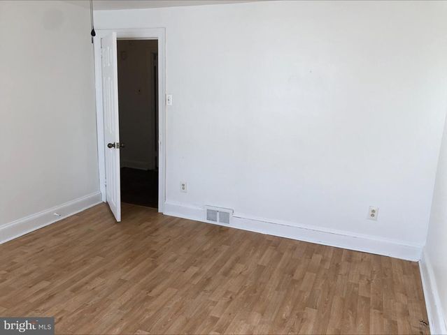 7323 BROOKHAVEN RD, Philadelphia, PA 19151